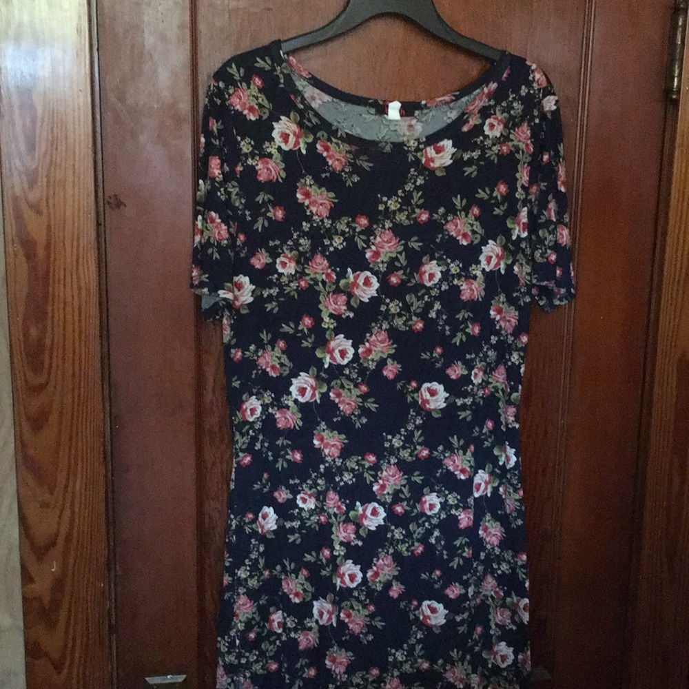 Floral t-shirt dress